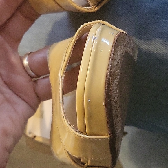 Prada Italy light yellow patent leather wedge heels shoes 37 6.5 - Picture 7 of 13